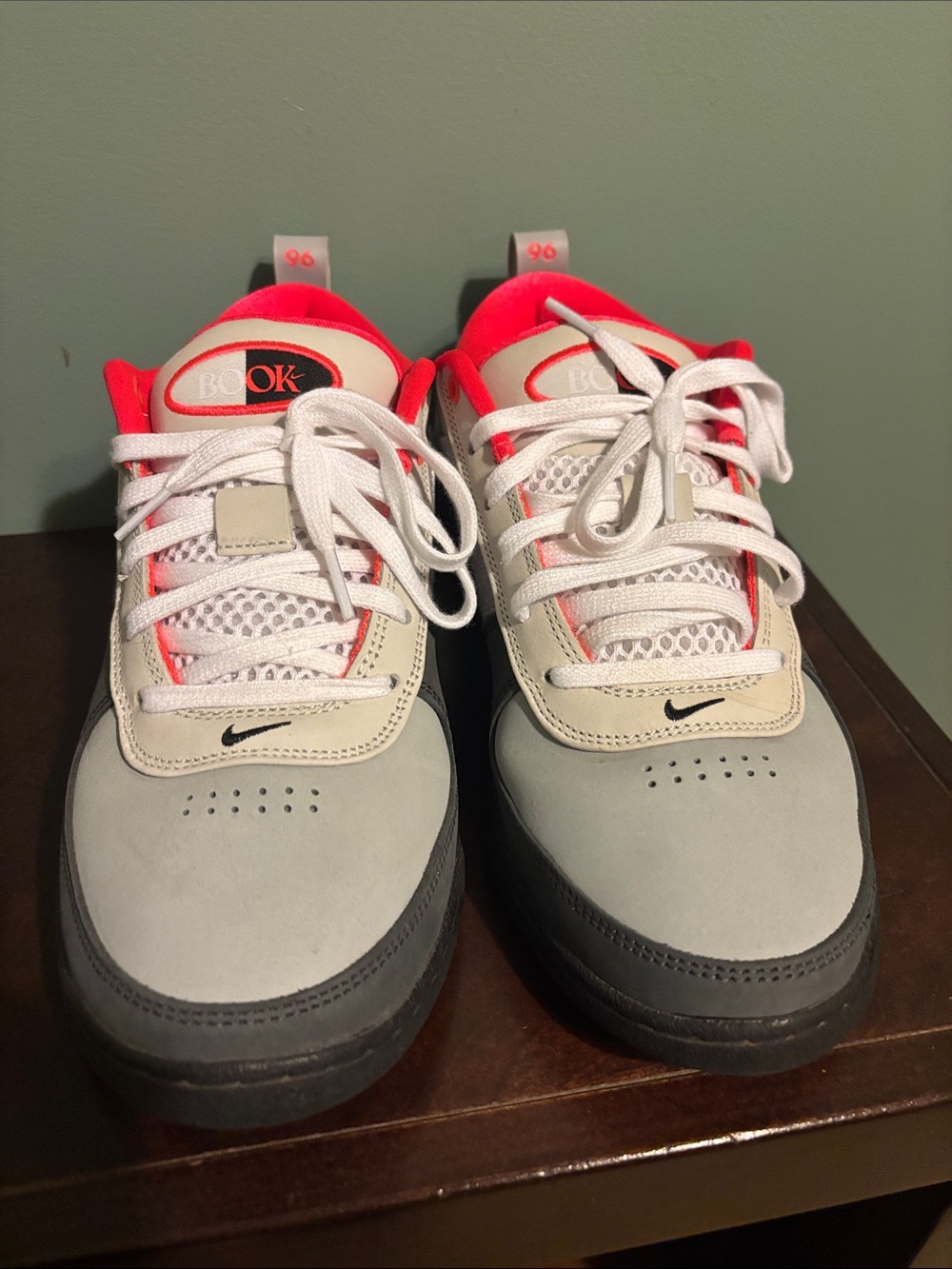 Nike Book 1